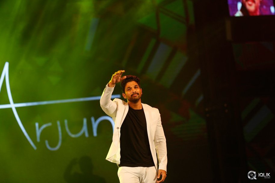 Sarrainodu-Movie-Audio-Celebrations